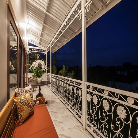 The Lavana Batavia Residence Umalas Семиняк Екстериор снимка