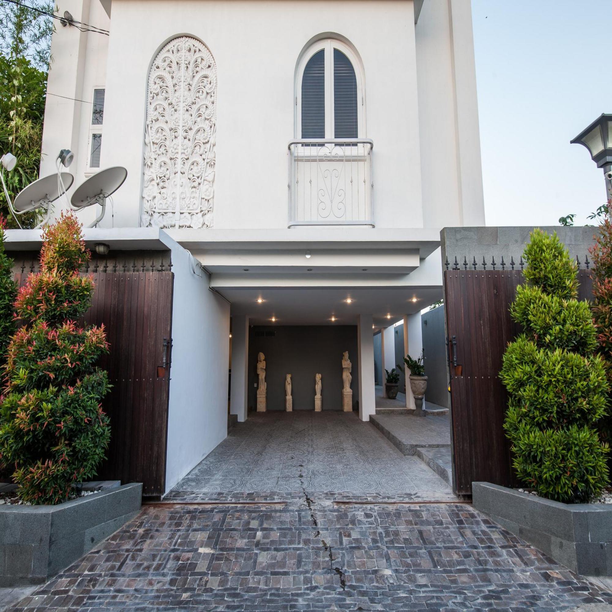 The Lavana Batavia Residence Umalas Семиняк Екстериор снимка