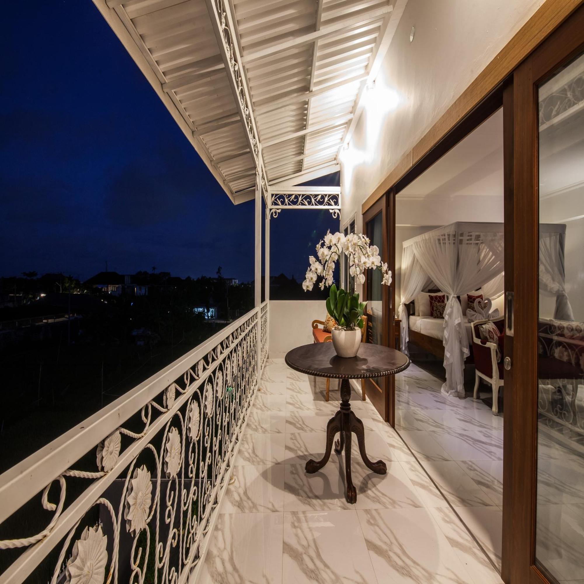 The Lavana Batavia Residence Umalas Семиняк Екстериор снимка