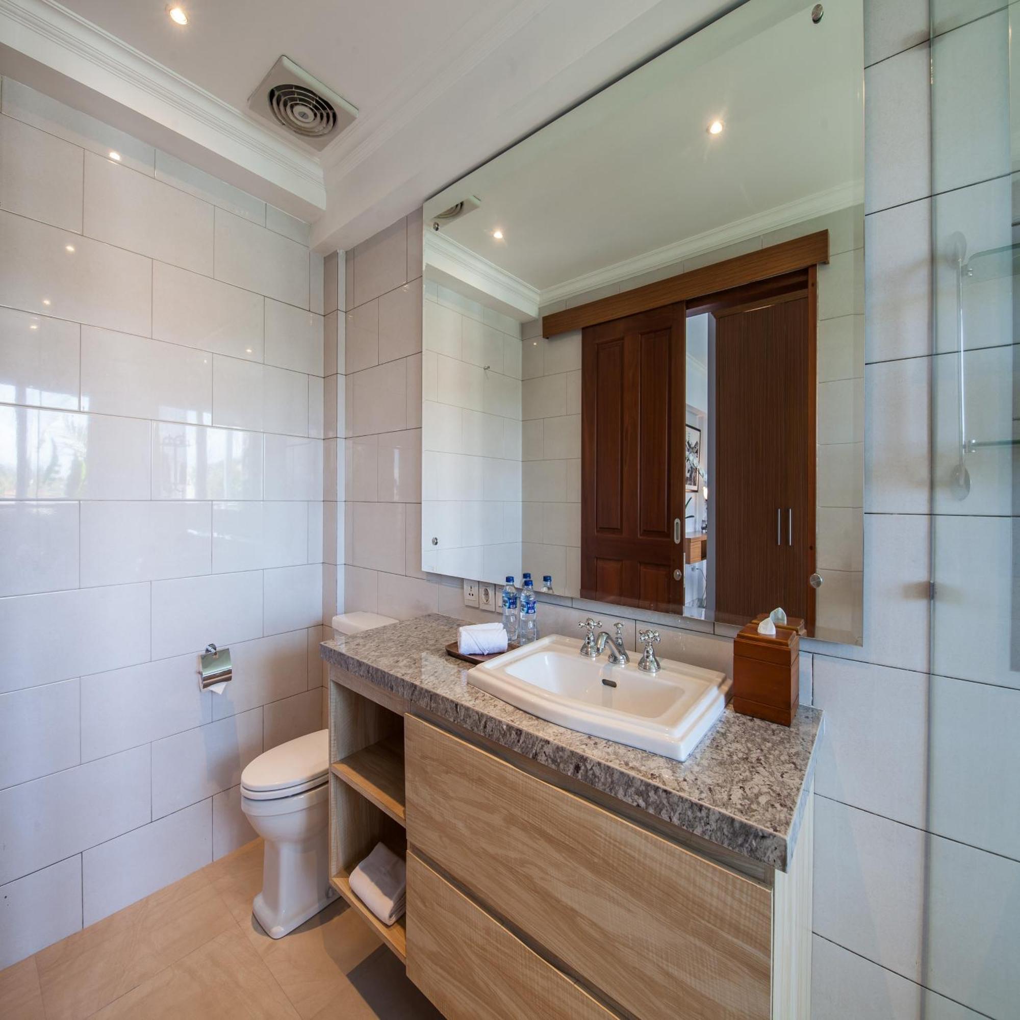 The Lavana Batavia Residence Umalas Семиняк Екстериор снимка